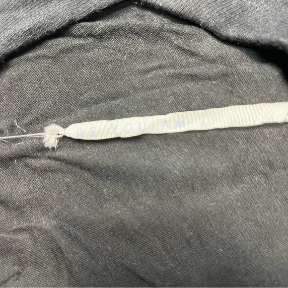 ARE YOU AM I Black Juna Romper - Picture 11 of 12